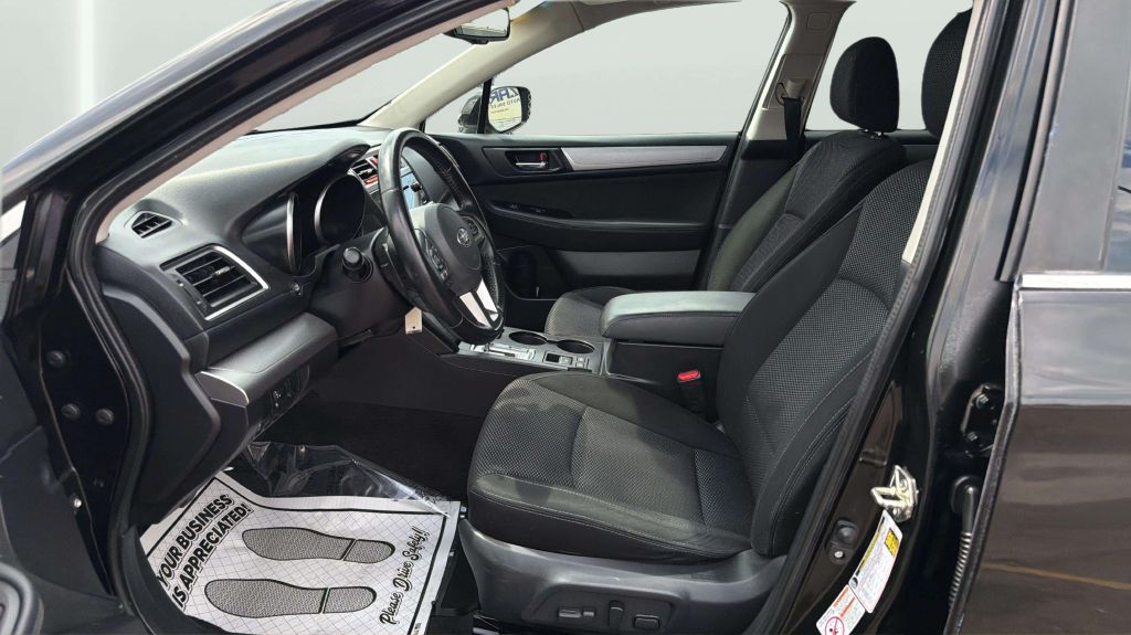 Photo 11 of this SUBARU OUTBACK