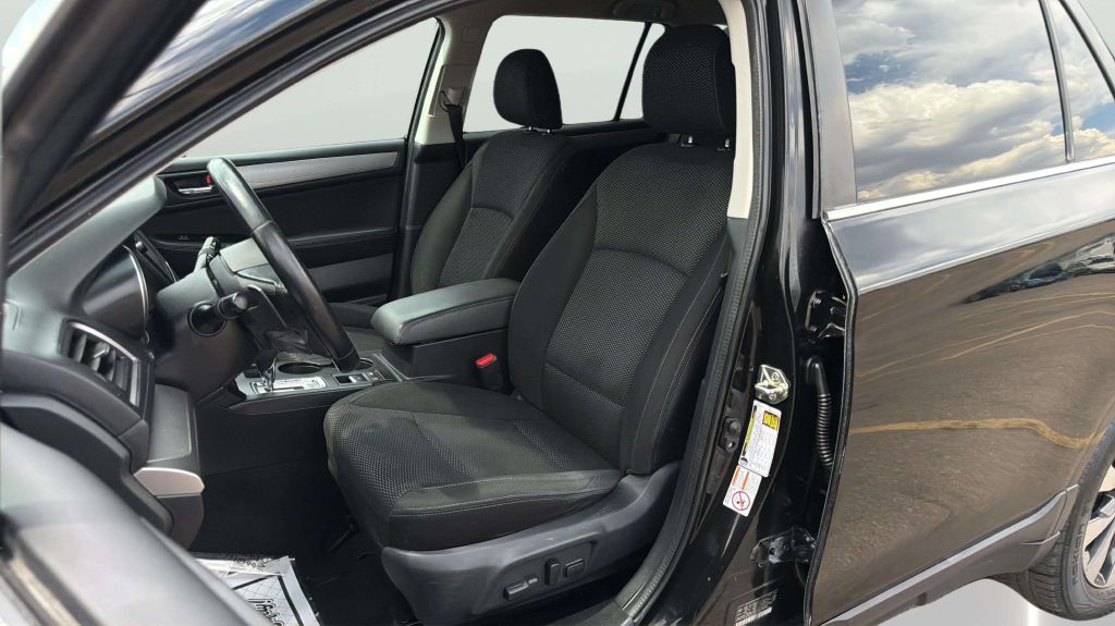 Photo 12 of this SUBARU OUTBACK