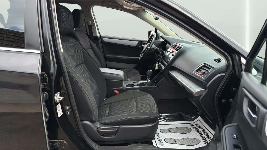 Photo 13 of this SUBARU OUTBACK