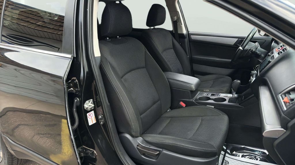 Photo 14 of this SUBARU OUTBACK