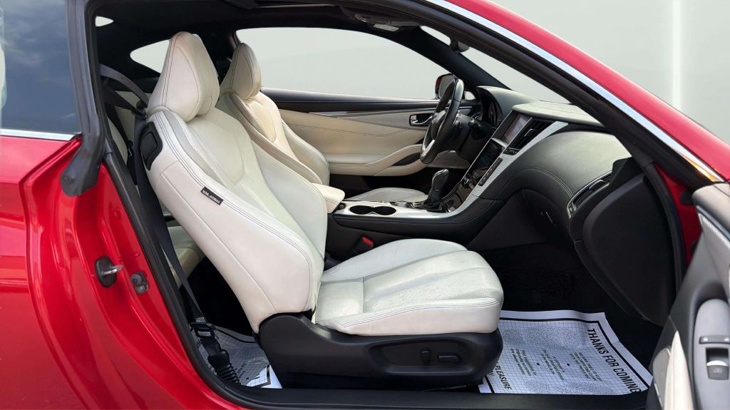 Photo 13 of this INFINITI Q60