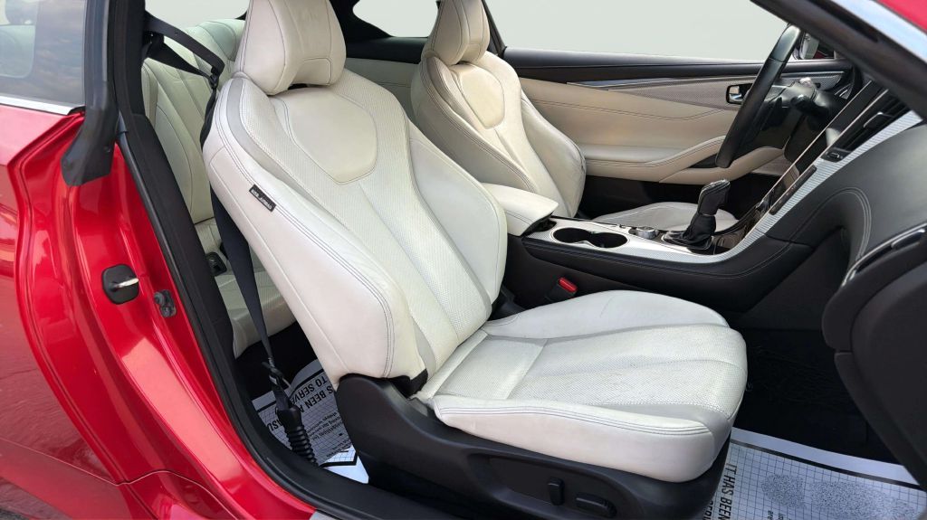Photo 14 of this INFINITI Q60