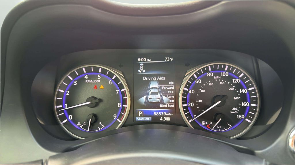 Photo 26 of this INFINITI Q60