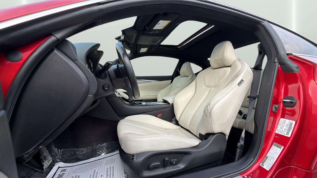 Photo 31 of this INFINITI Q60