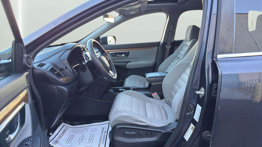 Photo 11 of this HONDA CR-V
