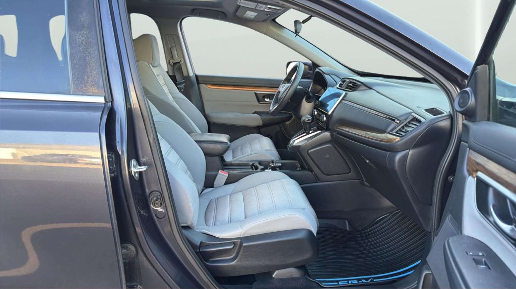 Photo 13 of this HONDA CR-V