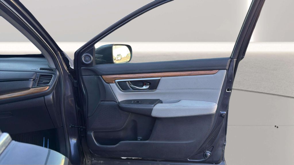 Photo 16 of this HONDA CR-V