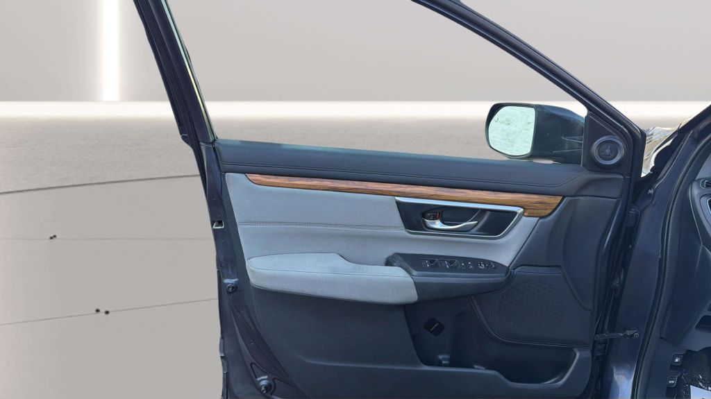 Photo 18 of this HONDA CR-V