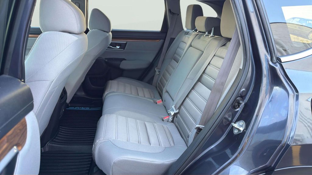 Photo 19 of this HONDA CR-V