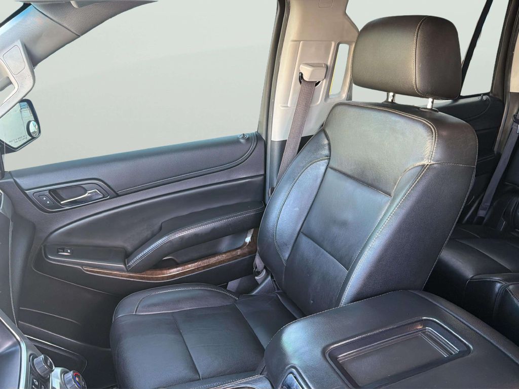 Photo 13 of this CHEVROLET TAHOE