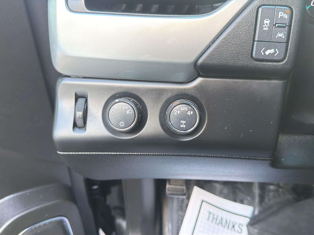 Photo 29 of this CHEVROLET TAHOE