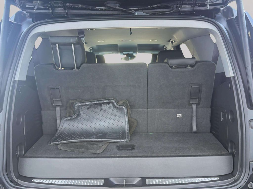 Photo 31 of this CHEVROLET TAHOE