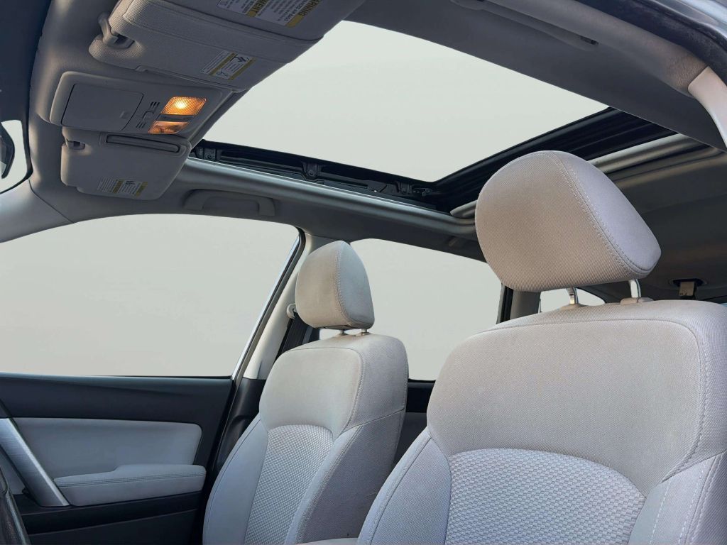 Photo 15 of this SUBARU FORESTER