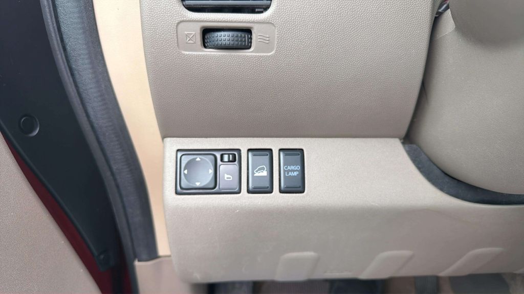 Photo 26 of this NISSAN FRONTIER