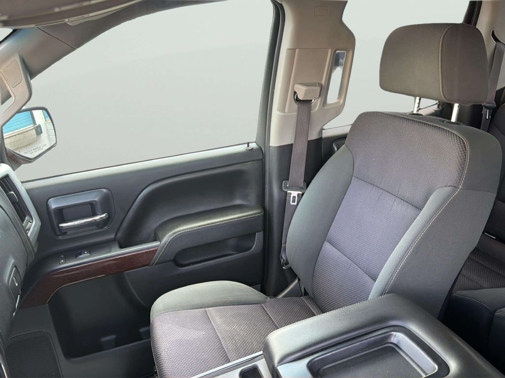 Photo 14 of this GMC SIERRA 1500