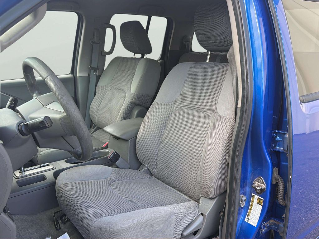 Photo 13 of this NISSAN FRONTIER