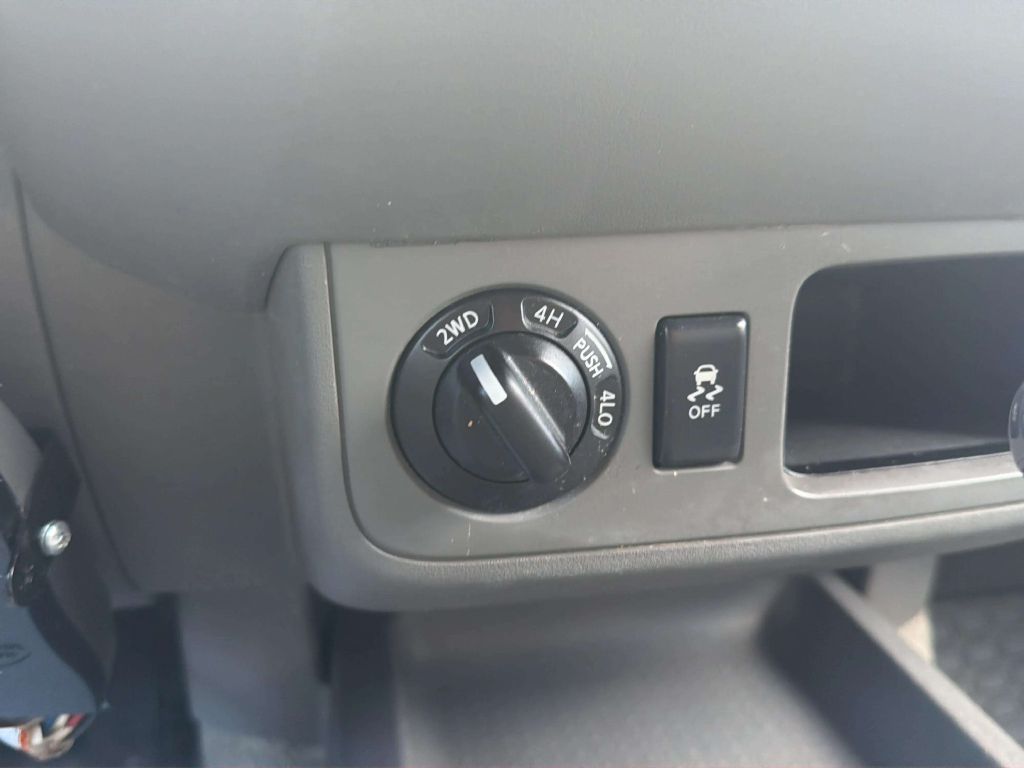 Photo 20 of this NISSAN FRONTIER