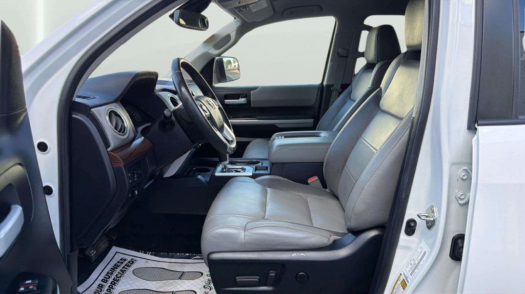 Photo 11 of this TOYOTA TUNDRA