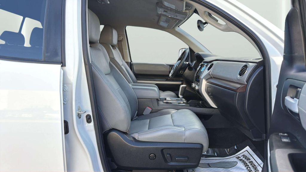 Photo 13 of this TOYOTA TUNDRA