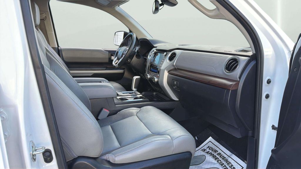 Photo 15 of this TOYOTA TUNDRA