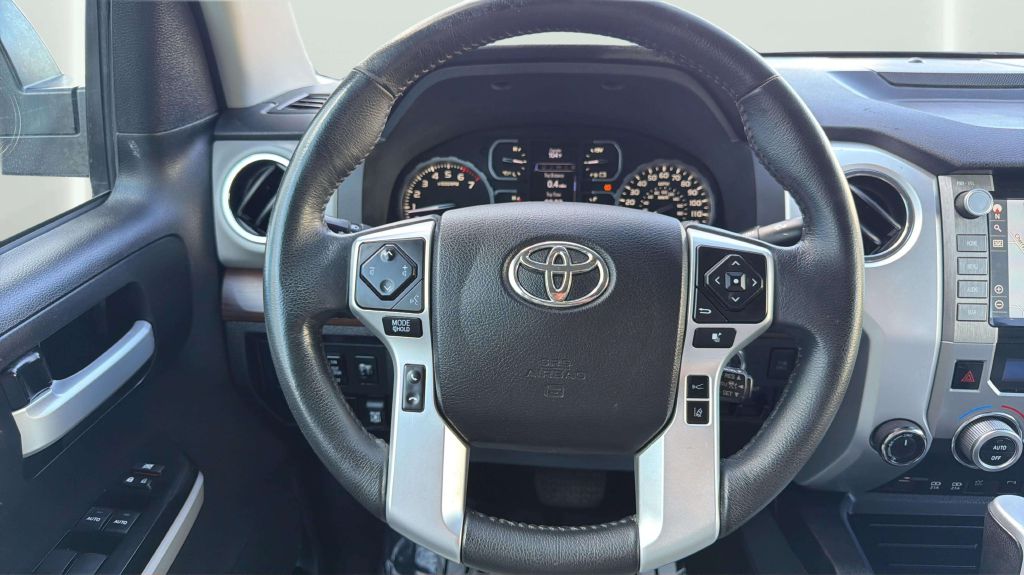 Photo 23 of this TOYOTA TUNDRA