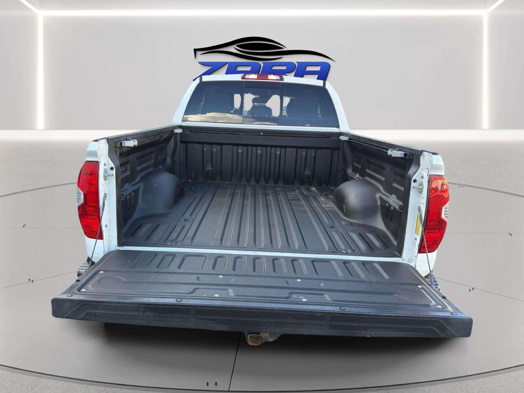 Photo 33 of this TOYOTA TUNDRA