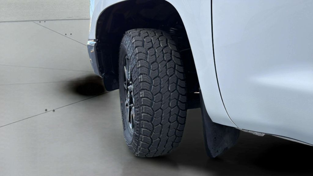 Photo 36 of this TOYOTA TUNDRA