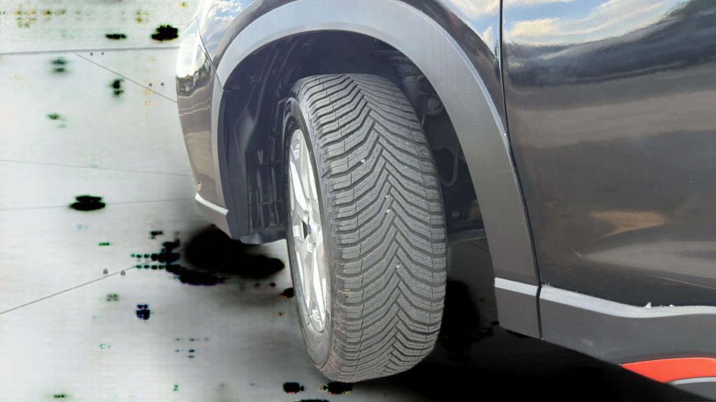 Photo 38 of this SUBARU FORESTER