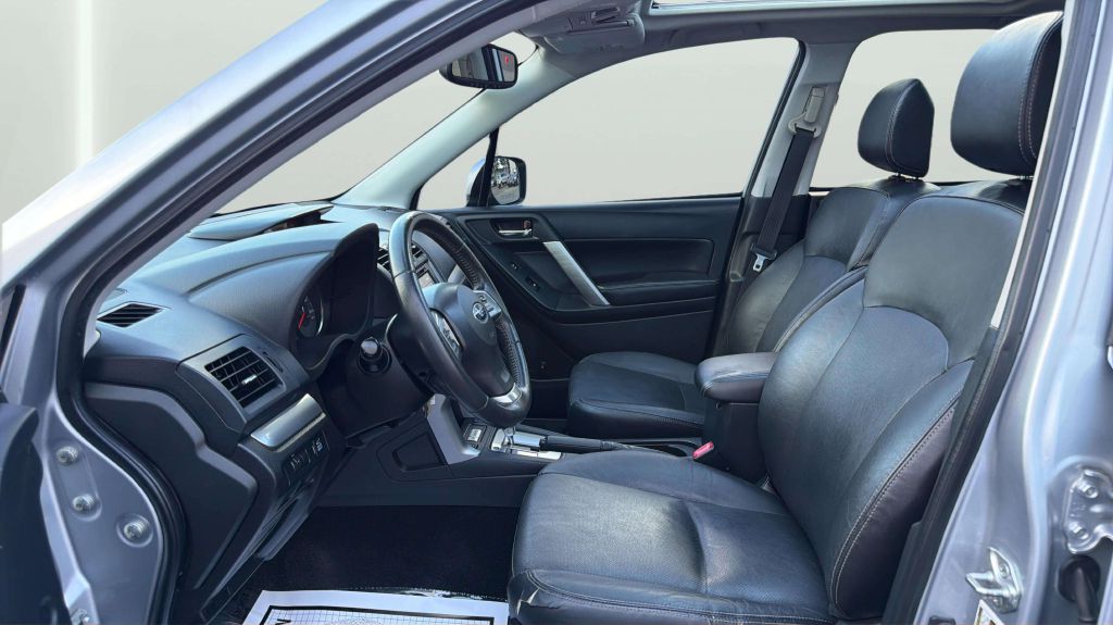 Photo 11 of this SUBARU FORESTER