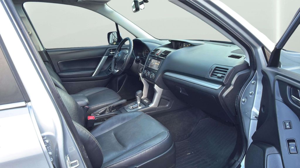Photo 15 of this SUBARU FORESTER