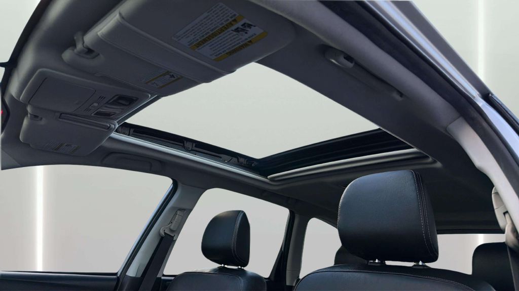 Photo 19 of this SUBARU FORESTER