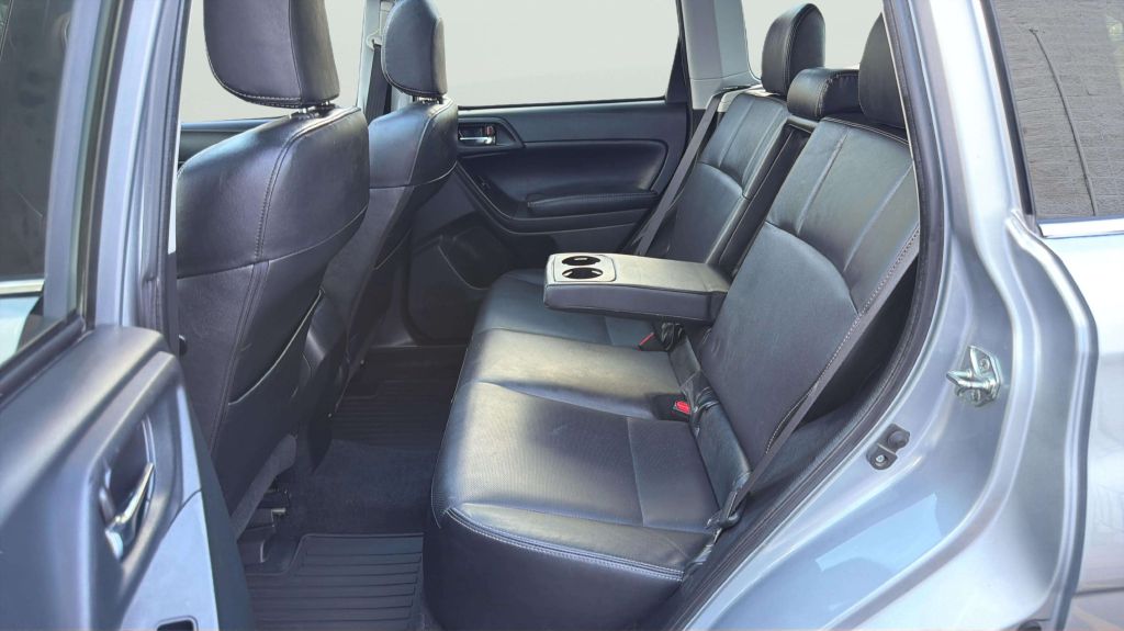 Photo 20 of this SUBARU FORESTER