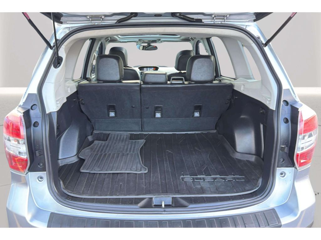 Photo 34 of this SUBARU FORESTER