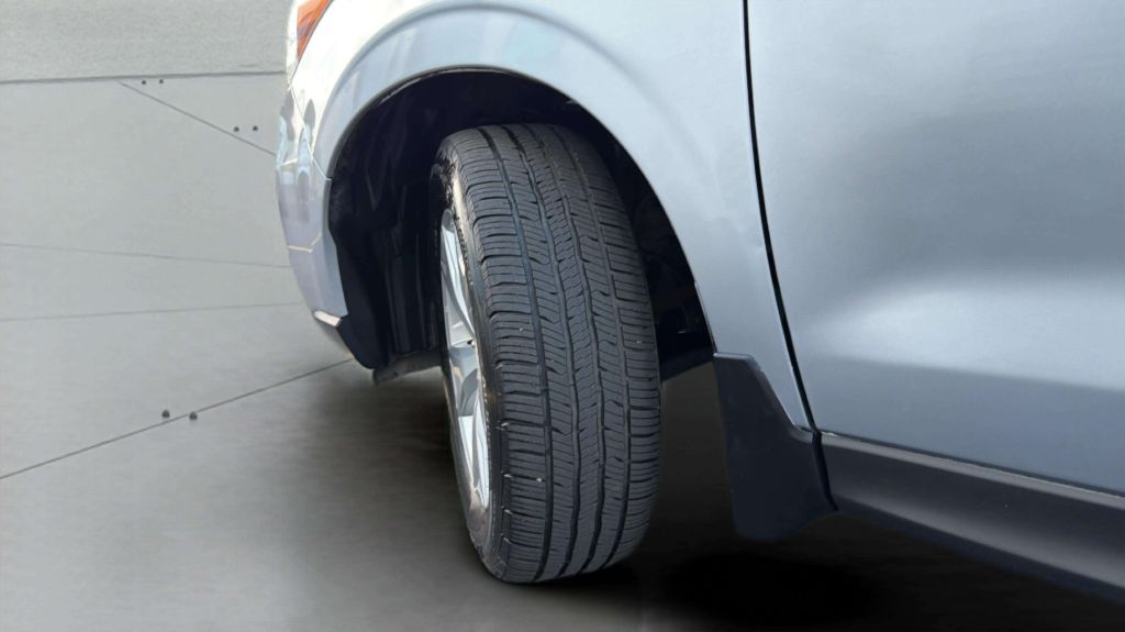 Photo 36 of this SUBARU FORESTER