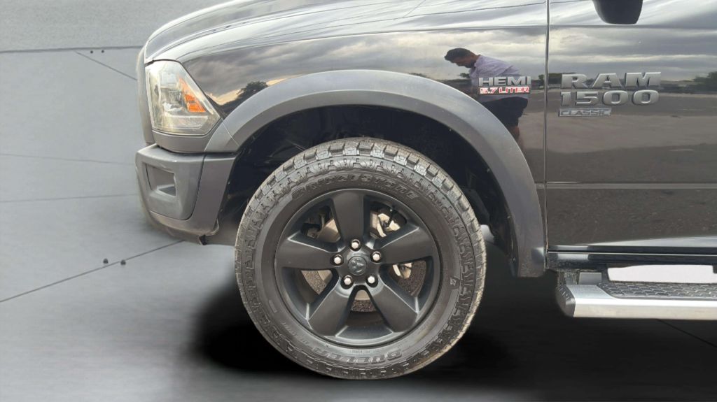 Photo 33 of this RAM 1500 CLASSIC