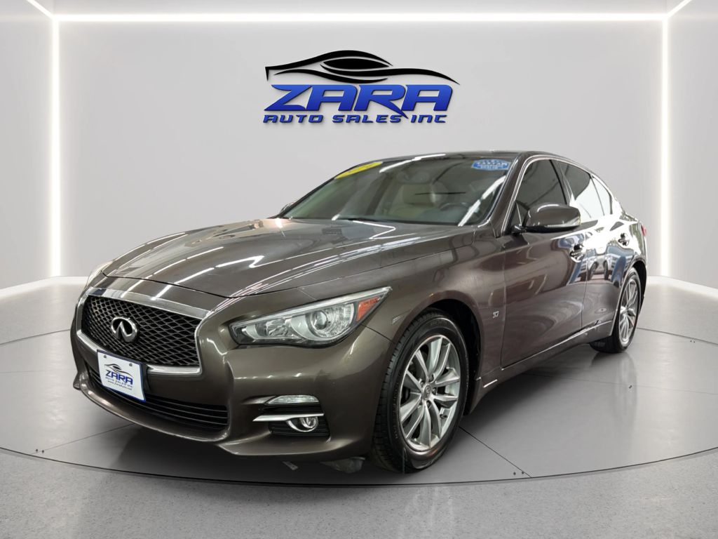 Photo 3 of this INFINITI Q50