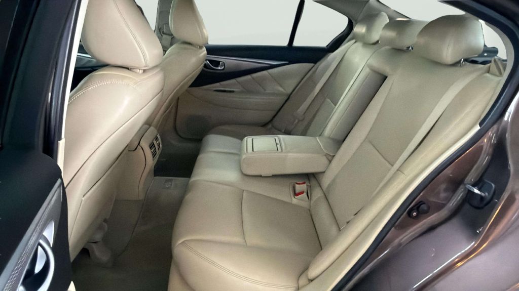 Photo 20 of this INFINITI Q50