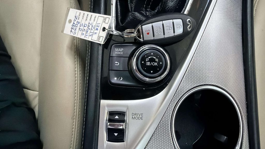 Photo 27 of this INFINITI Q50