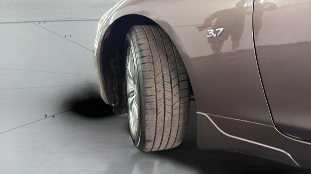 Photo 35 of this INFINITI Q50