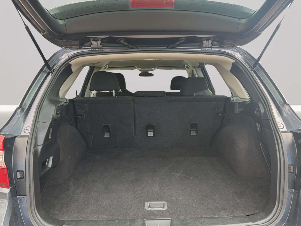 Photo 26 of this SUBARU OUTBACK