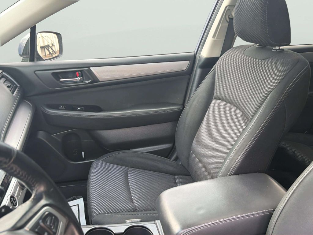 Photo 13 of this SUBARU OUTBACK