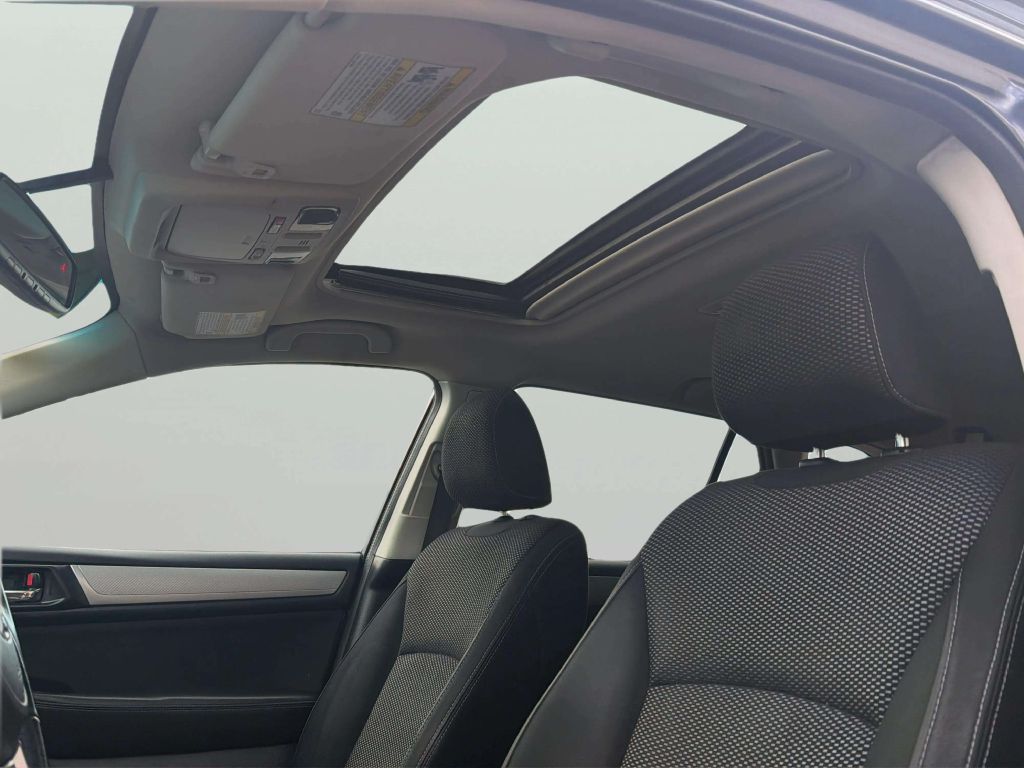 Photo 14 of this SUBARU OUTBACK