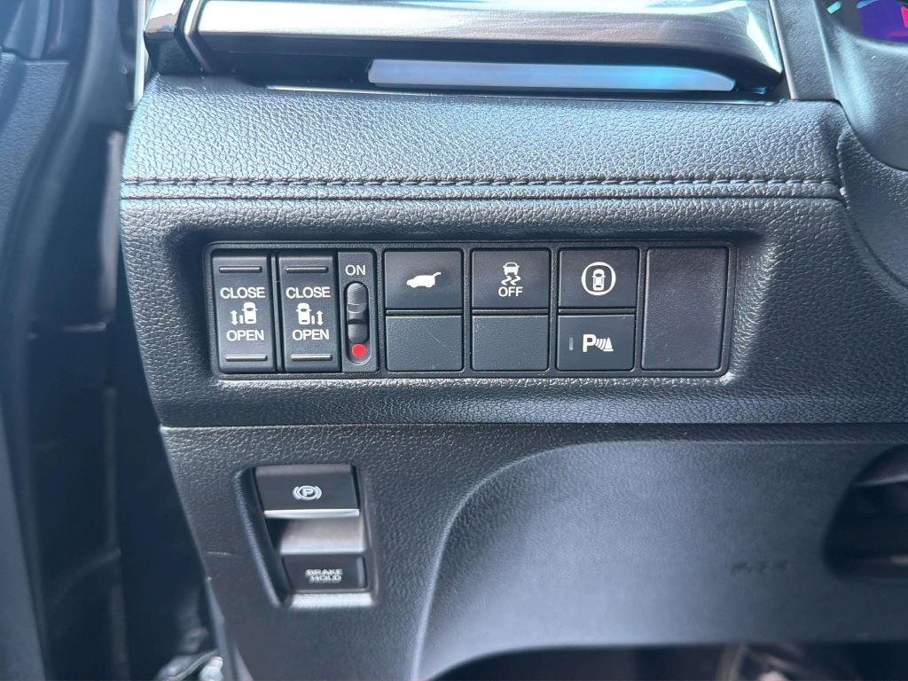 Photo 31 of this HONDA ODYSSEY