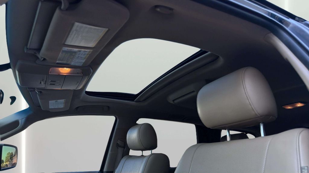 Photo 20 of this TOYOTA SEQUOIA