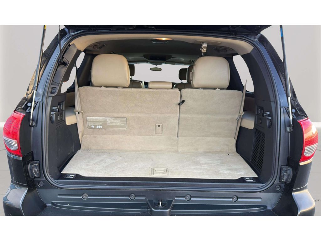 Photo 39 of this TOYOTA SEQUOIA