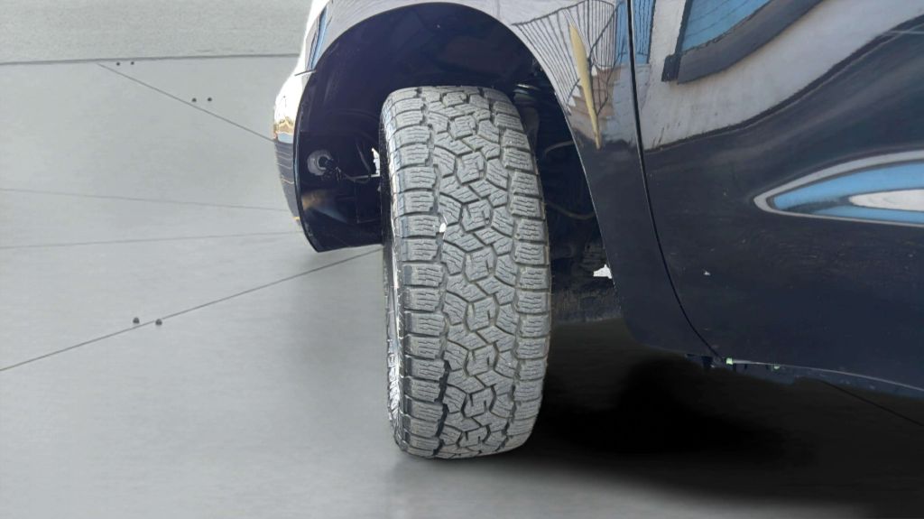 Photo 42 of this TOYOTA SEQUOIA