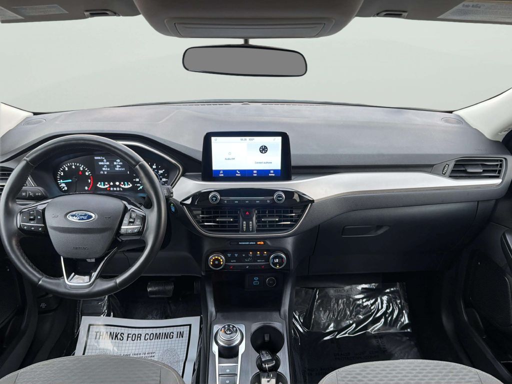Photo 17 of this FORD ESCAPE