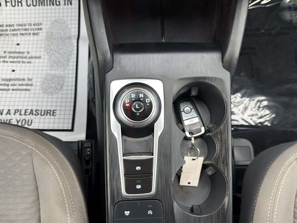 Photo 19 of this FORD ESCAPE