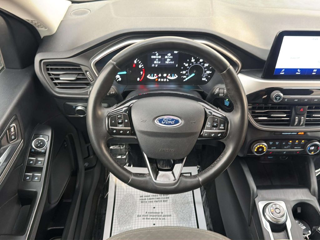Photo 21 of this FORD ESCAPE