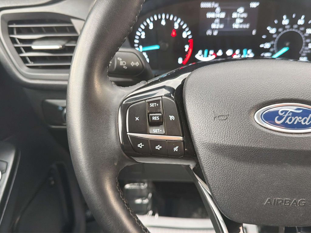 Photo 23 of this FORD ESCAPE